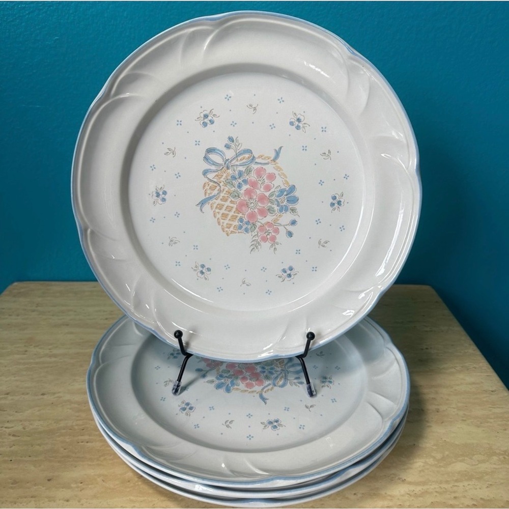Johann Haviland Country Basket Collection 10.75" Stoneware Dinner Plates